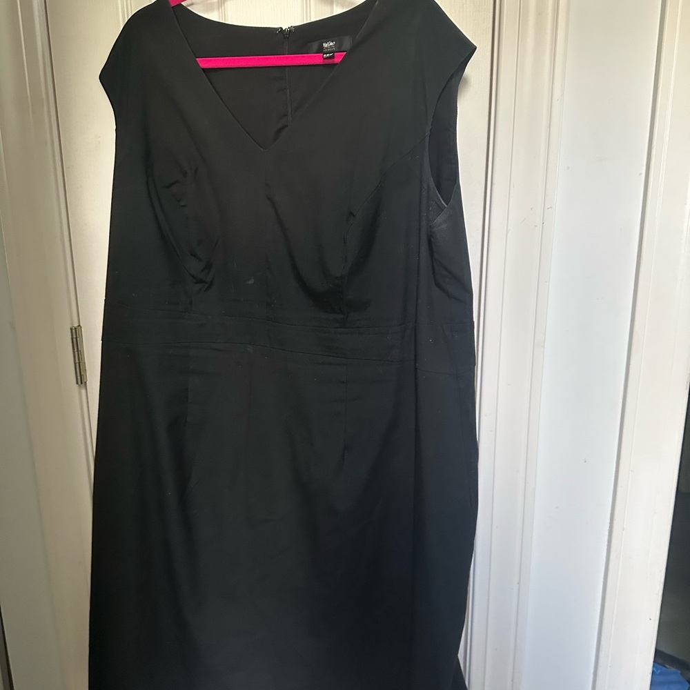 Elegant Black Scoop Neck Midi Dress for Cocktail